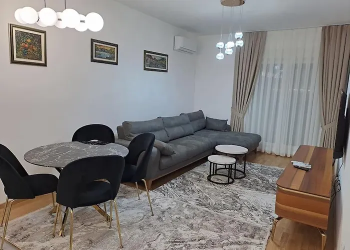 Appartement Vlado 2 *